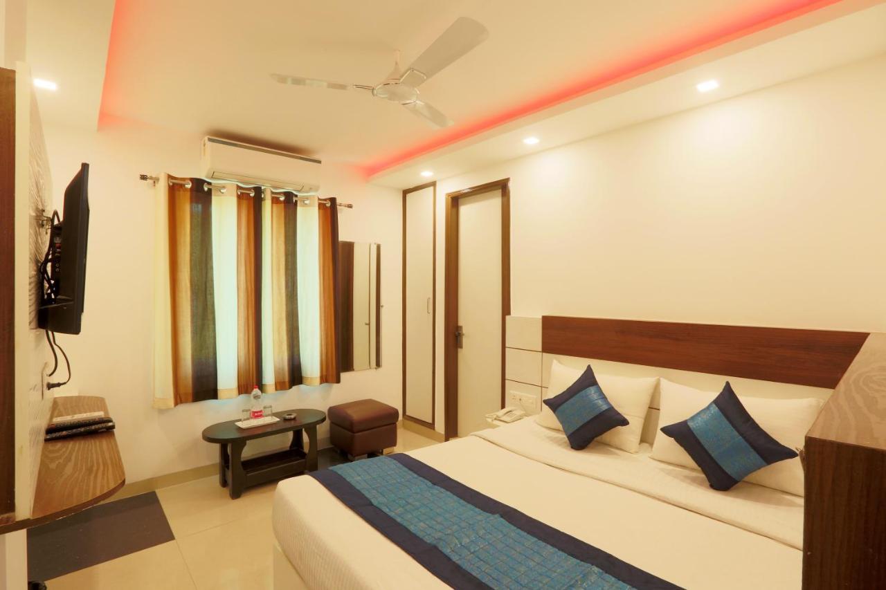 Hotel Classic Plaza At Delhi Airport Nova Deli Exterior foto