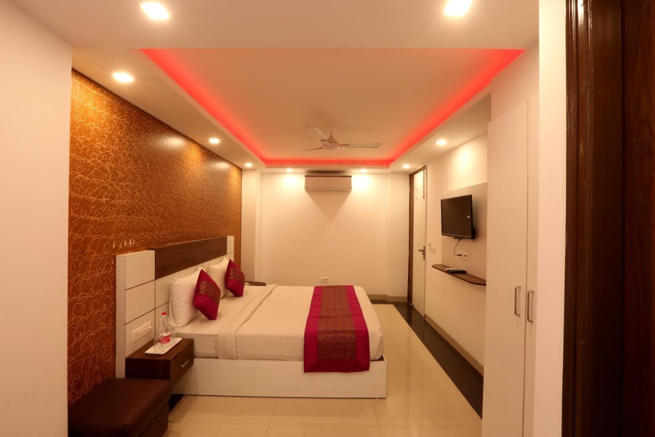 Hotel Classic Plaza At Delhi Airport Nova Deli Exterior foto