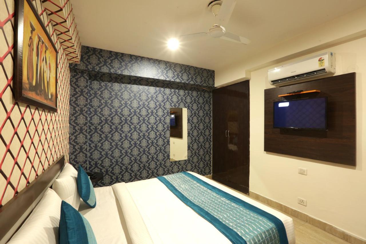Hotel Classic Plaza At Delhi Airport Nova Deli Exterior foto